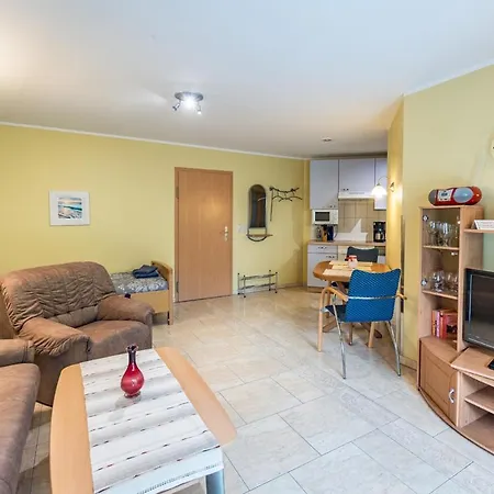 Zentrale Mit Sonniger Terrasse Bernstein *