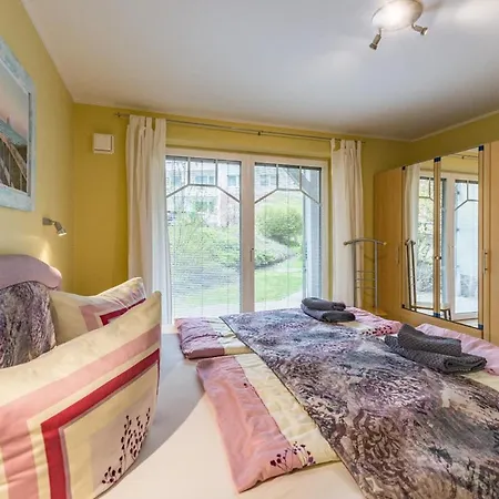 Zentrale Mit Sonniger Terrasse Bernstein * Ostseebad Kühlungsborn