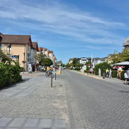 Zentrale Mit Sonniger Terrasse Bernstein Lägenhet *